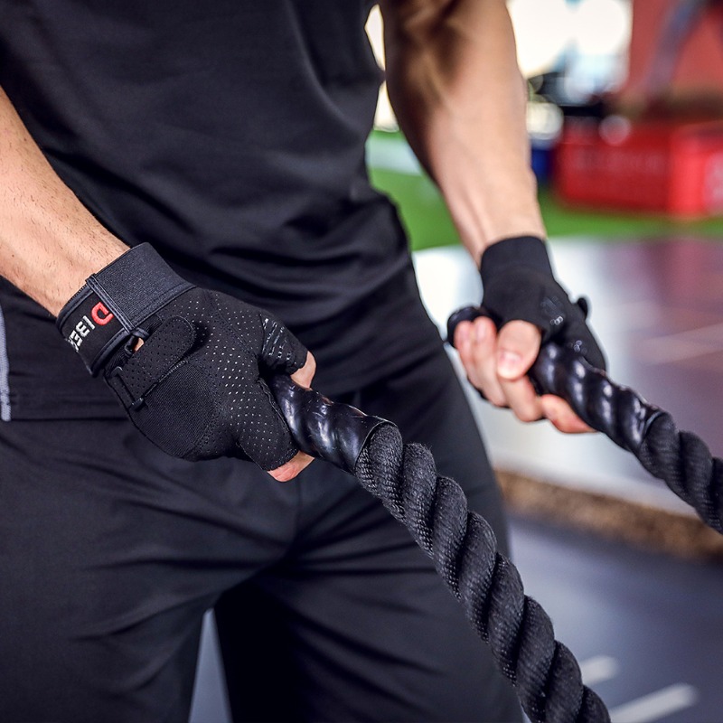 قفازات رياضية لكمال الأجسام ور - مراجعة Crossfit Workout Gear وسعره